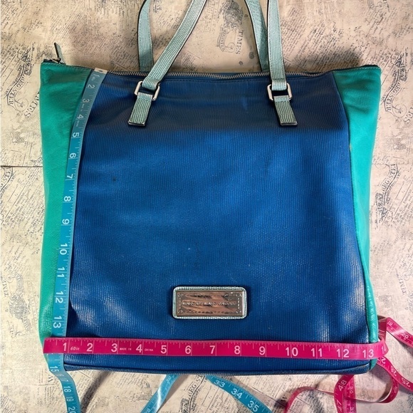Marc by Marc Jacobs Blue/Green Lizard Stamped Leather Take Me Tote - Picture 11 of 16